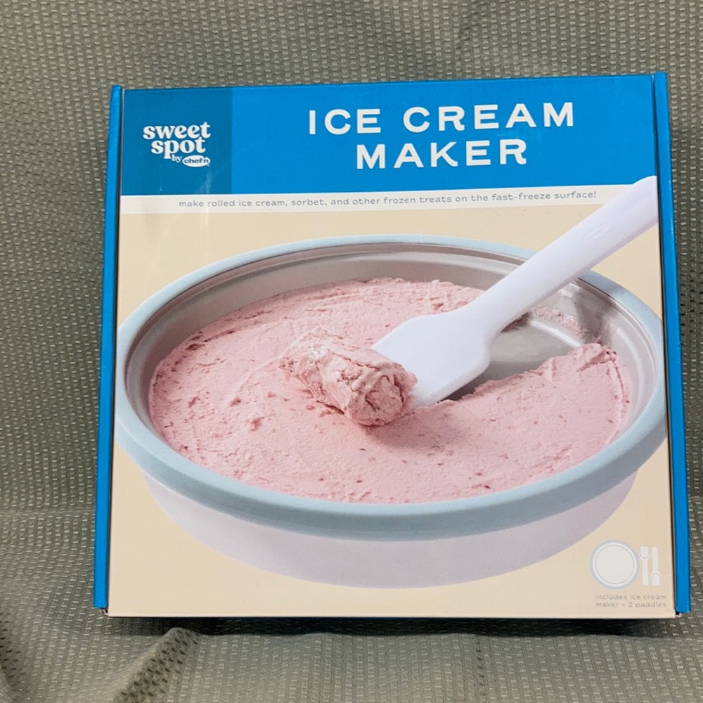 Sweet Spot Ice Cream Maker. Rolled Ice Cream